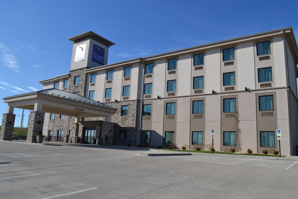 Sleep Inn & Suites Belmont - St. Clairsville Exterior photo