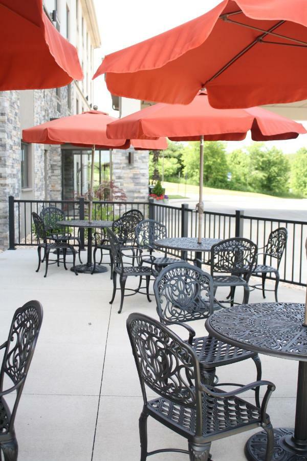 Sleep Inn & Suites Belmont - St. Clairsville Exterior photo